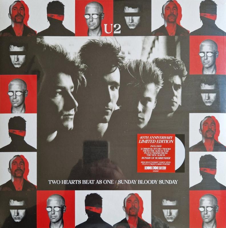 Kniha: U2: Two Hearts Beat As One / Sunday Bloody Sunday LP - U2