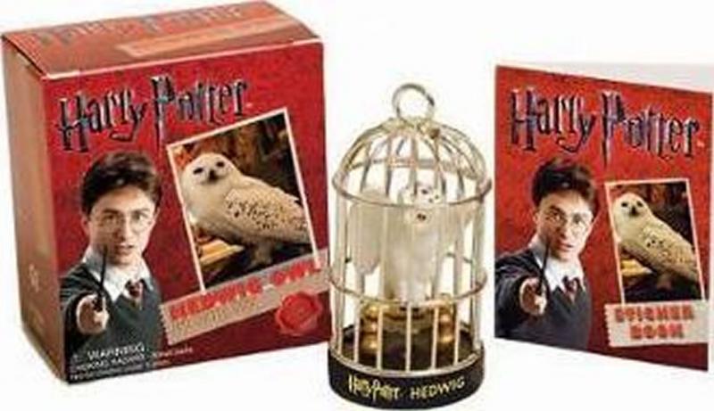 Kniha: Harry Potter Hedwig Owl Kit and Sticker Book - Various