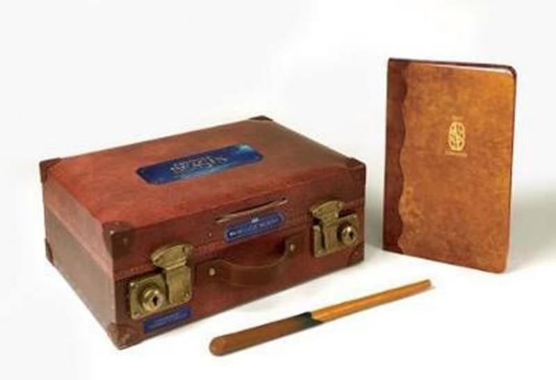 Kniha: Fantastic Beasts: The Magizoologist´s Discovery Case - Various